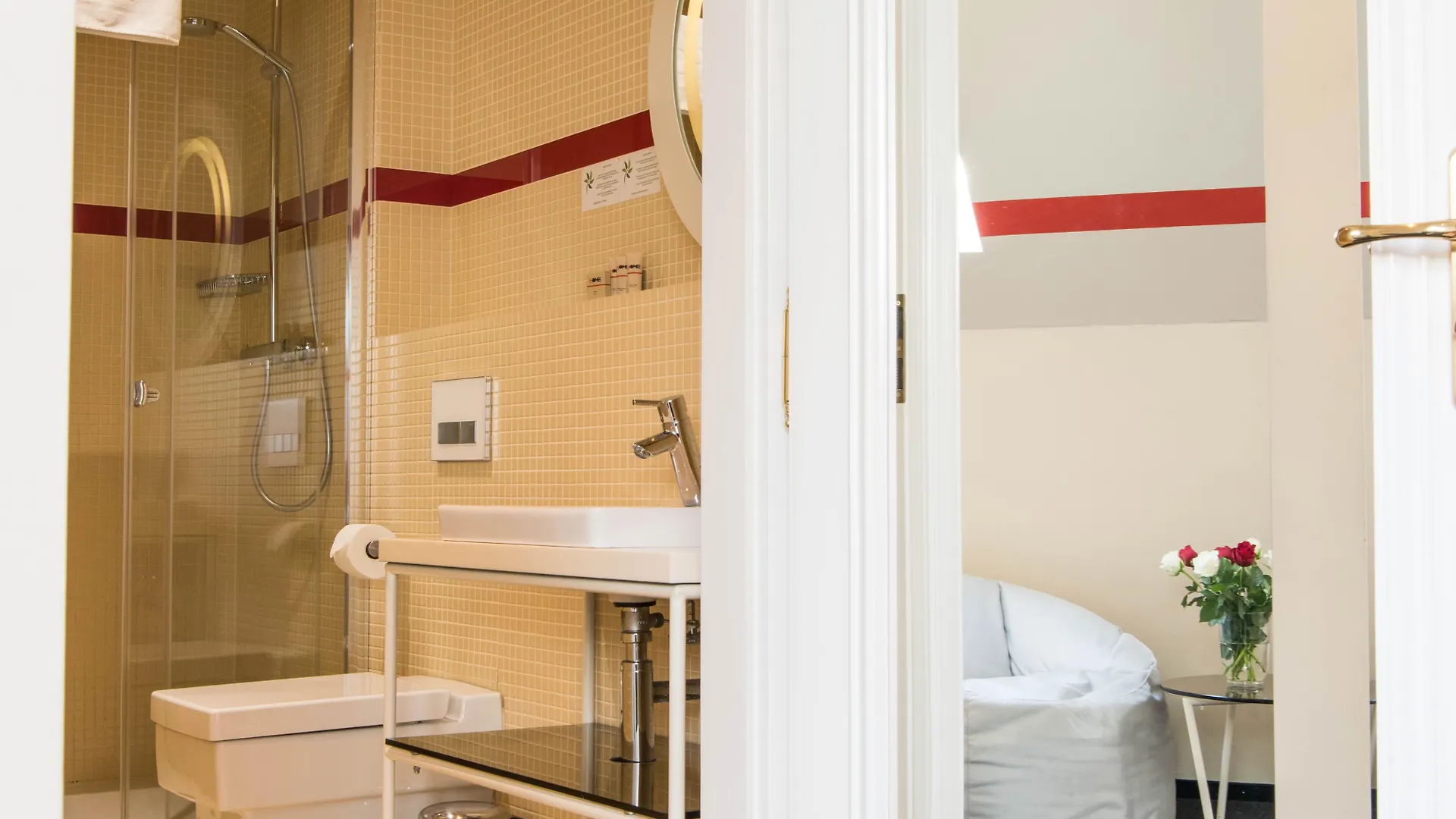 Home Aparthotel Krakow 4*,  Poland