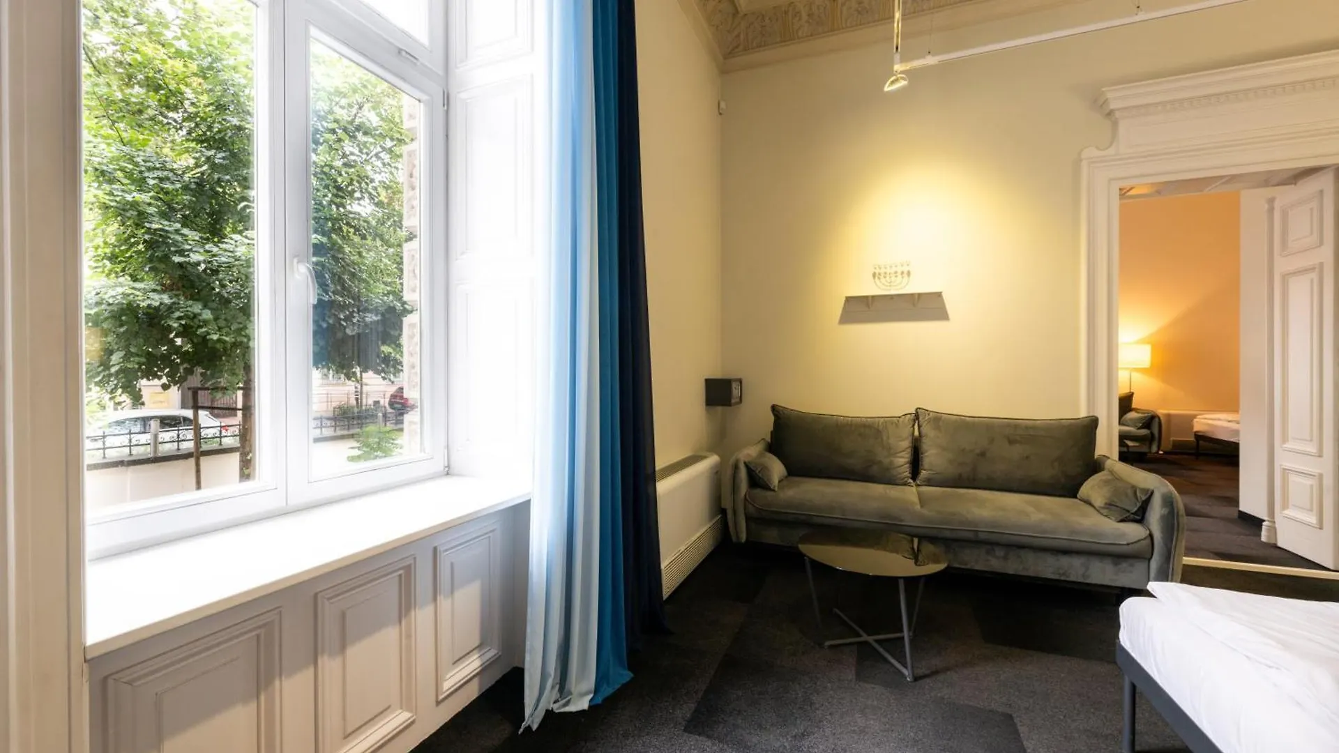 Home Aparthotel Krakow 4*,