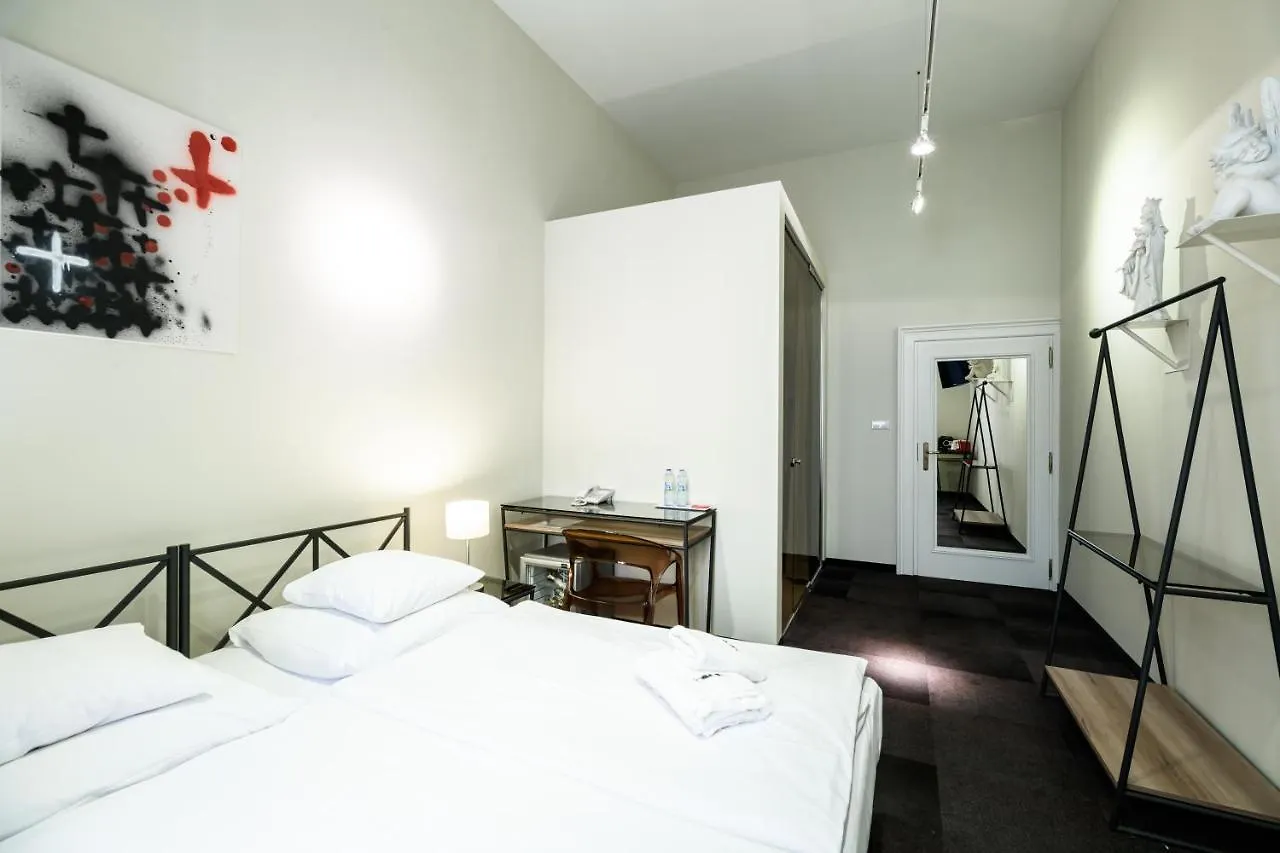 Home Aparthotel Krakow 4*,  Poland
